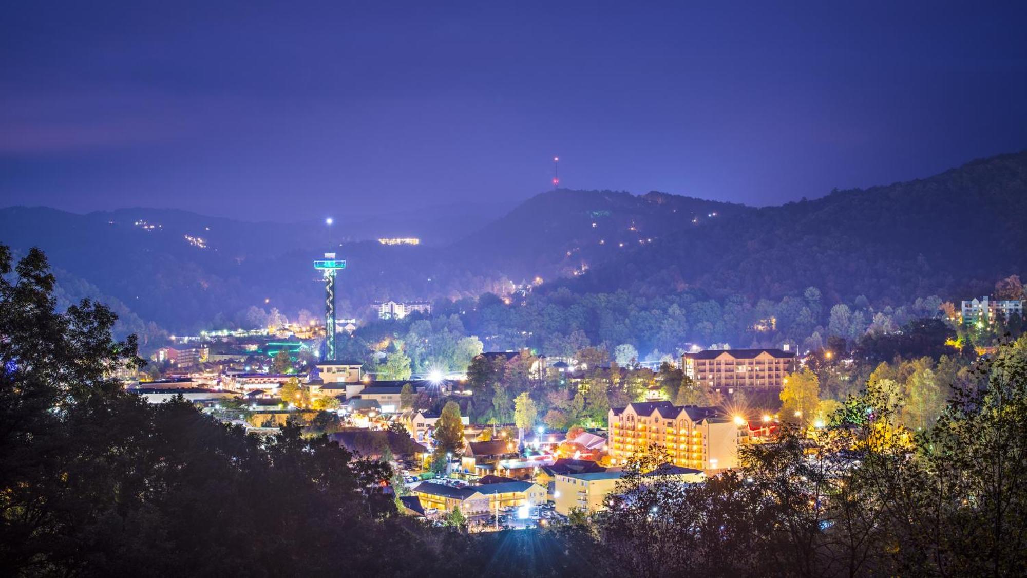 The Cozy Cove, Hot Tub, Wifi, 1089 Free Tickets Each Paid Day, Dollywood And More Сивиървил Екстериор снимка